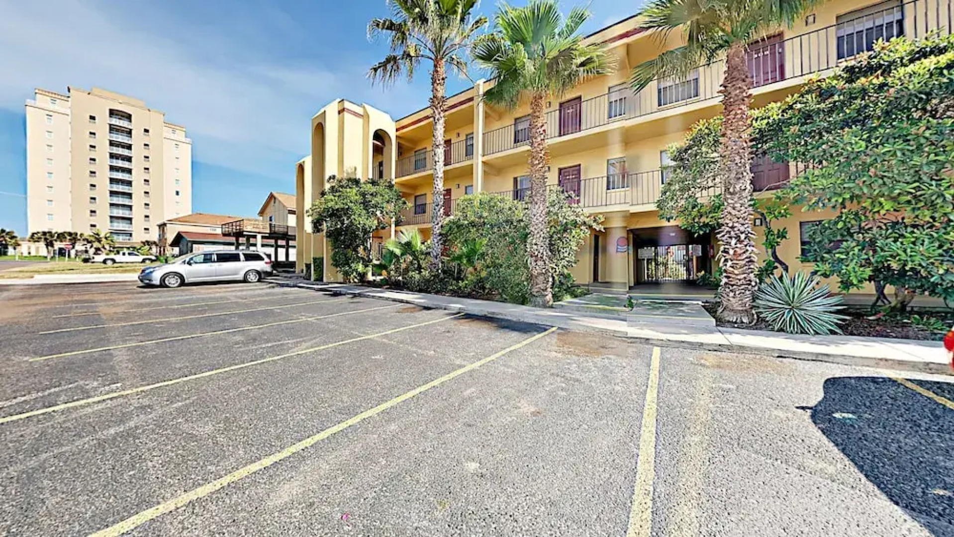 121E Venus Lane Condo - 1 Br condo by RedAwning