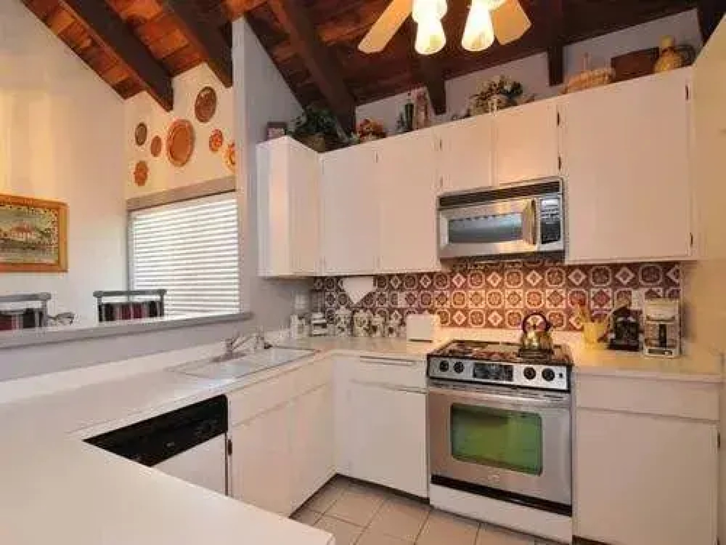 Snowcreek Condominiums Summer Pool with Sun Valley Amenities