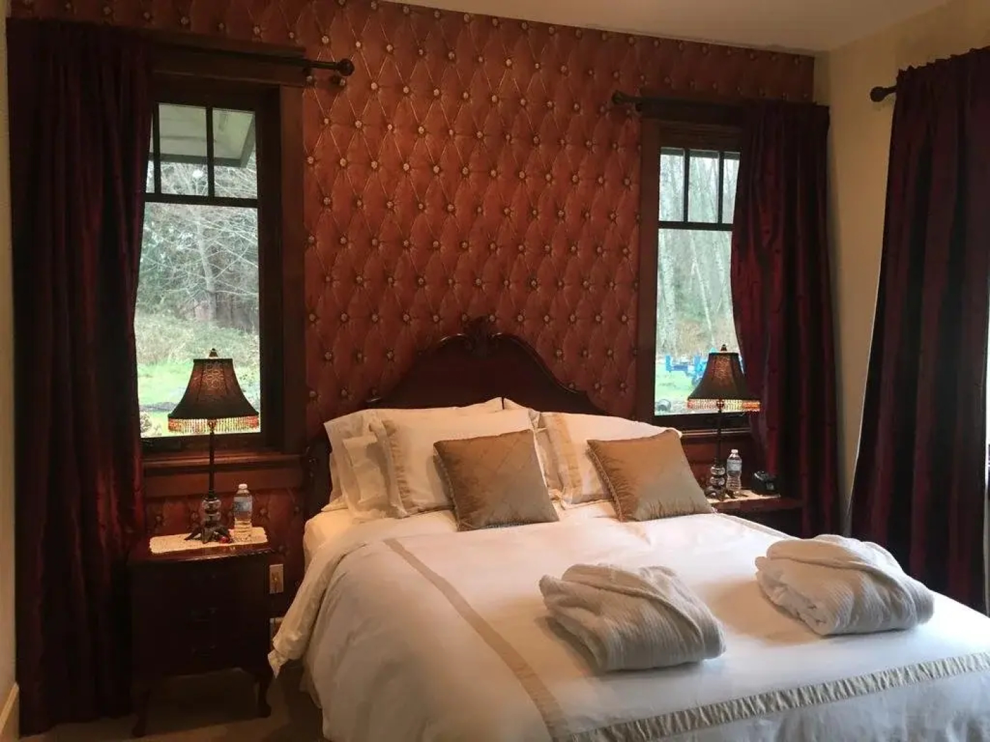 Country Bay Manor B&B