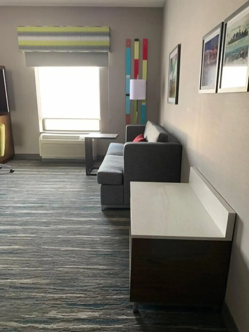 Hampton Inn & Suites Syracuse Dewitt