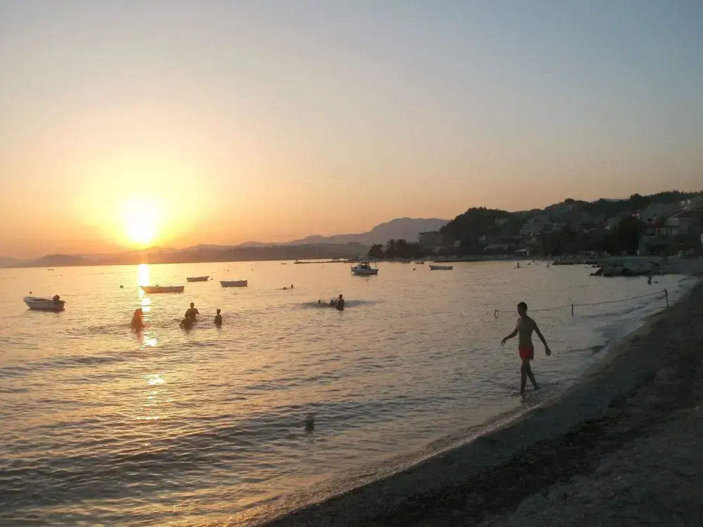 Beach Apartments Toni