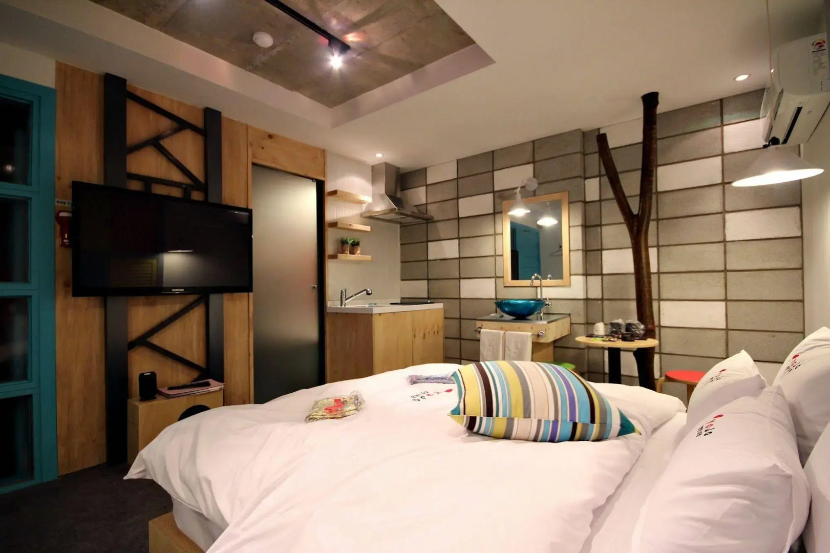 Hotel Yaja Oncheon 1