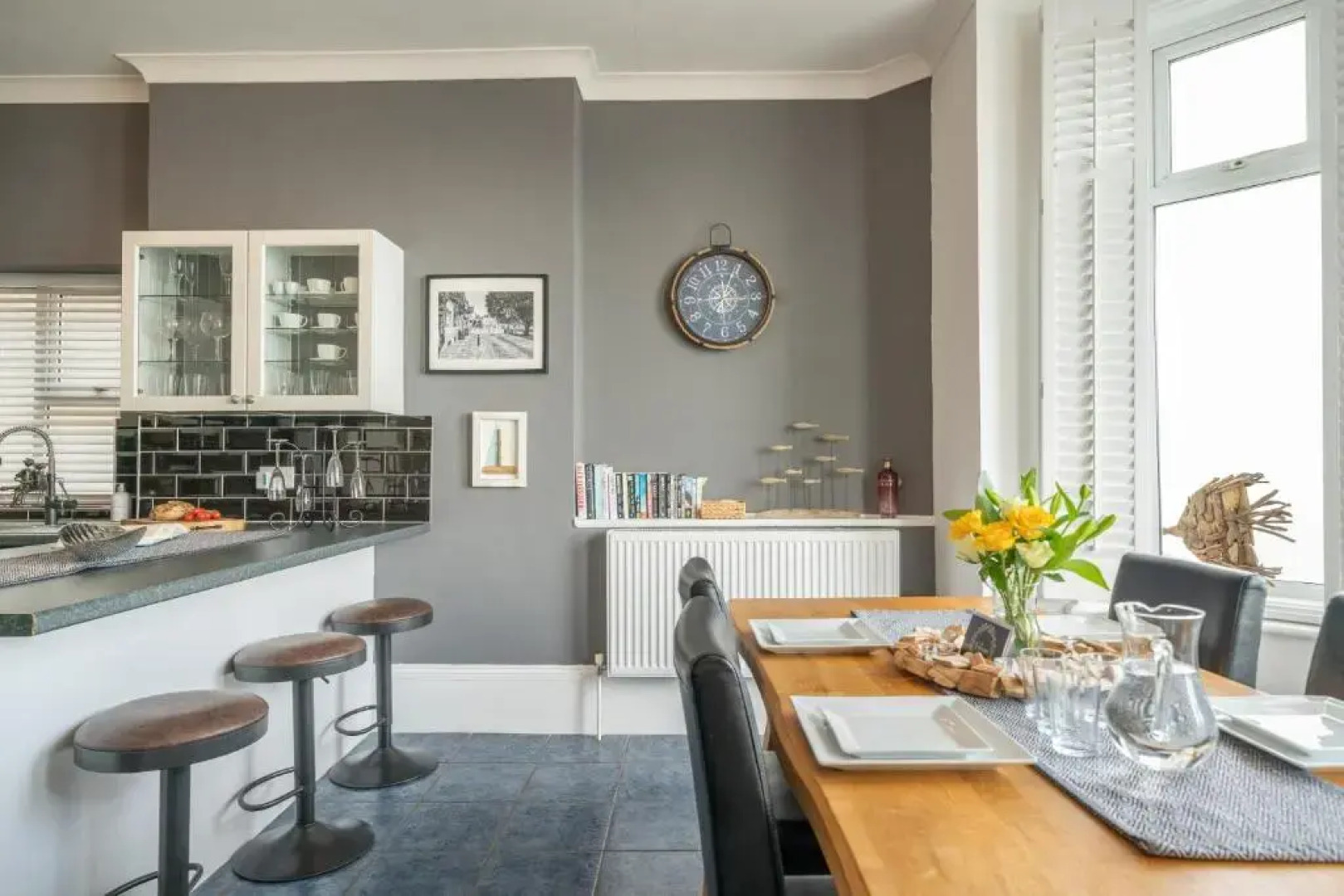 Stunning sea views Ventnor Apartment