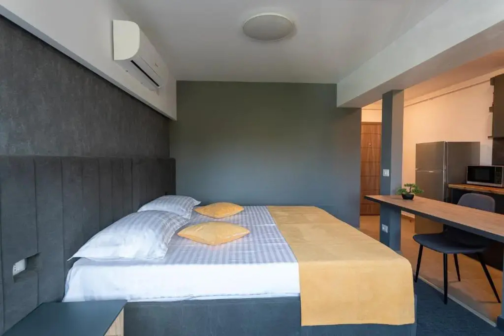 Corso Apartments B&B