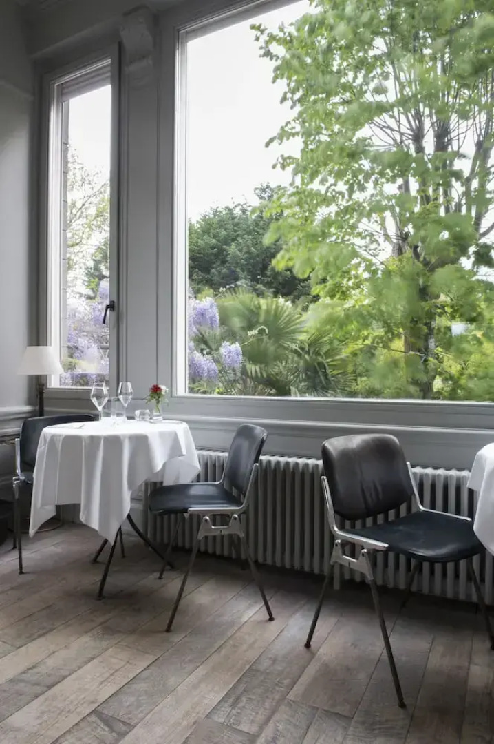 Les Toquées by Benoit Bernard