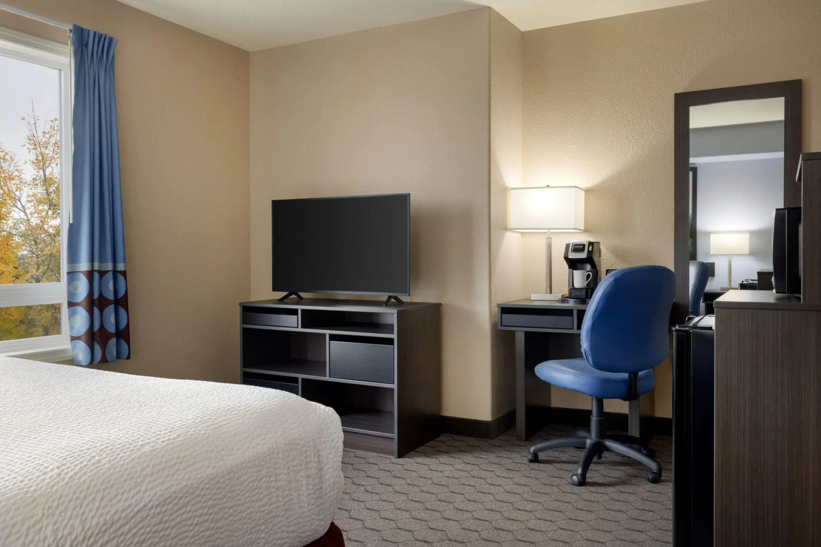 Super 8 by Wyndham Swan River MB