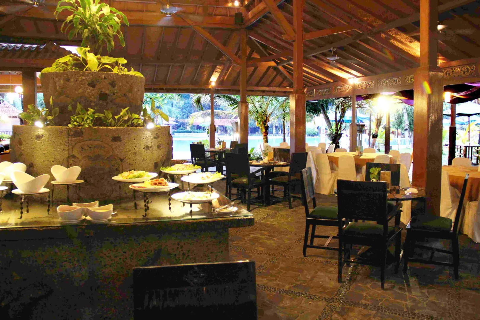 Singgasana Hotel Surabaya