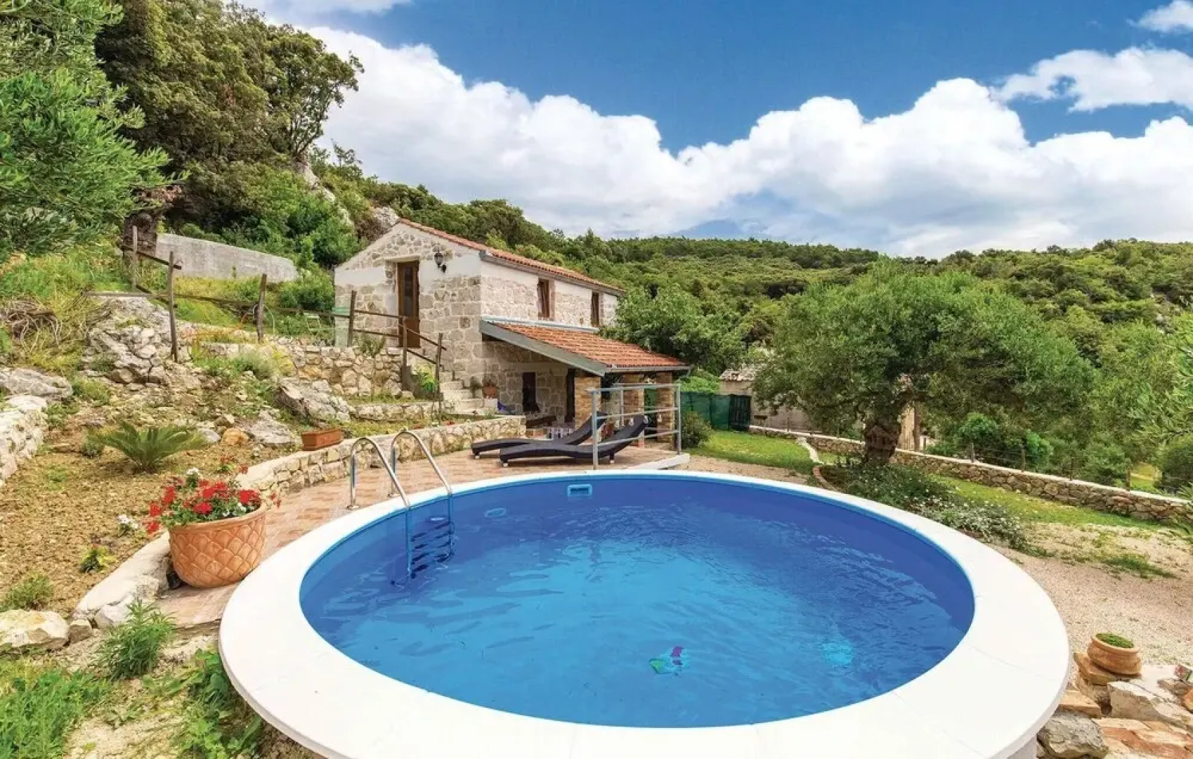 Awesome Home in Supetarska Draga With Wifi and 2 Bedrooms