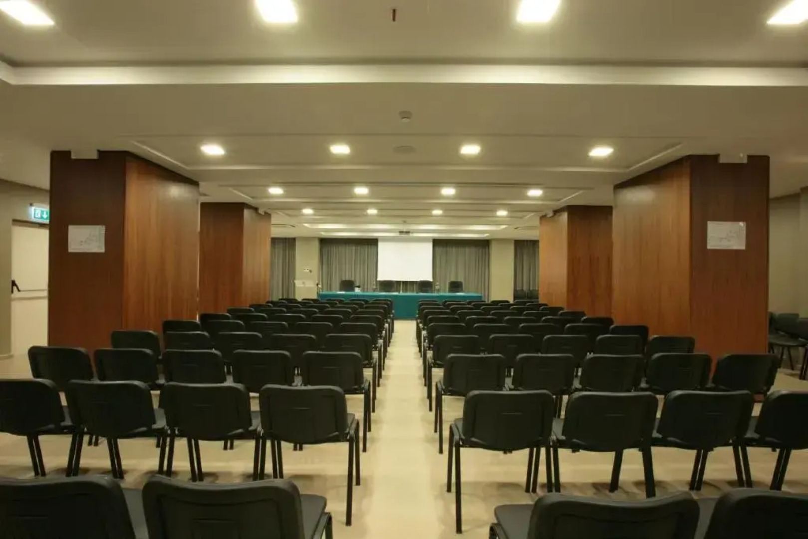 Отель Mirasole International