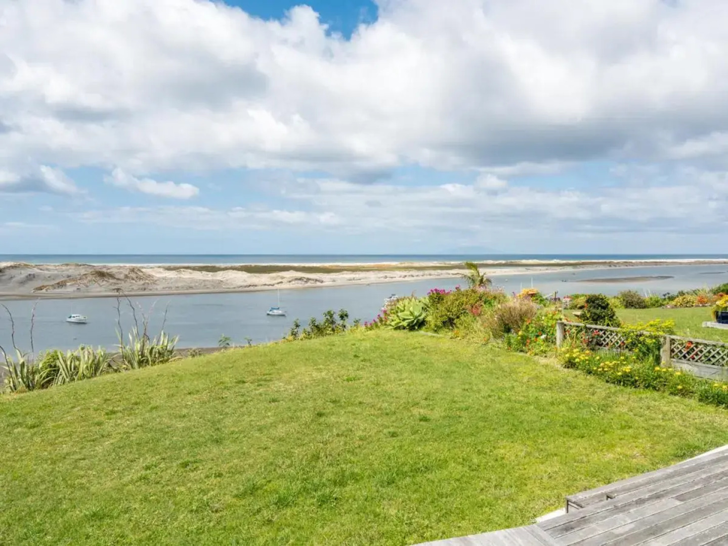 Roberts Retreat - Mangawhai Holiday Home