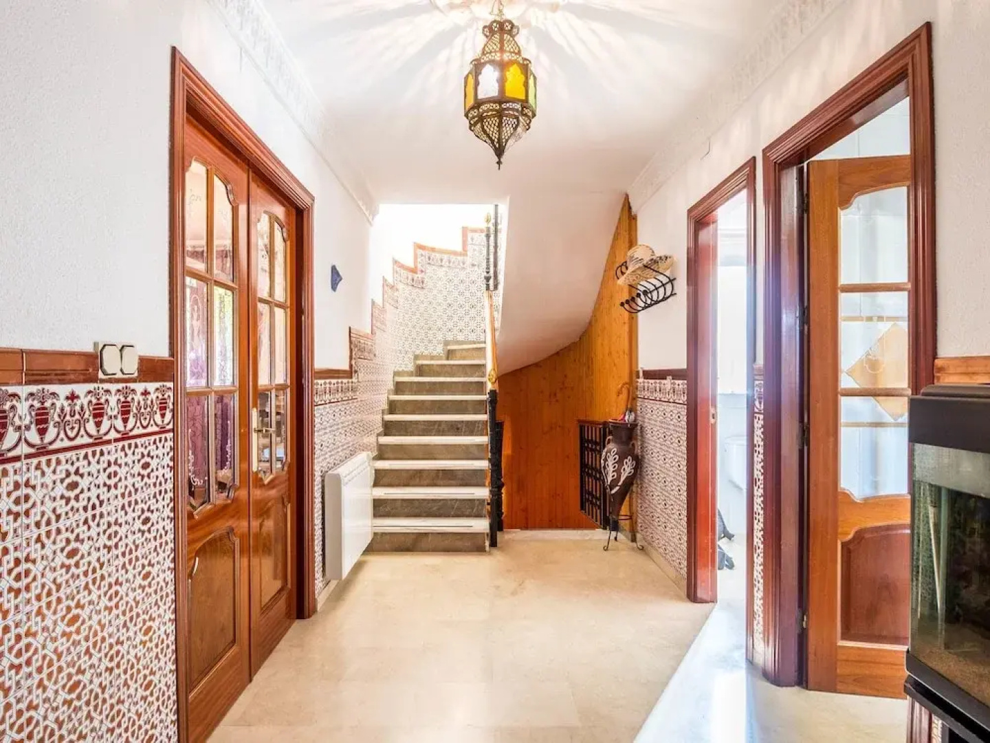 Modern Holiday Home in El Puntal With Swimming Pool