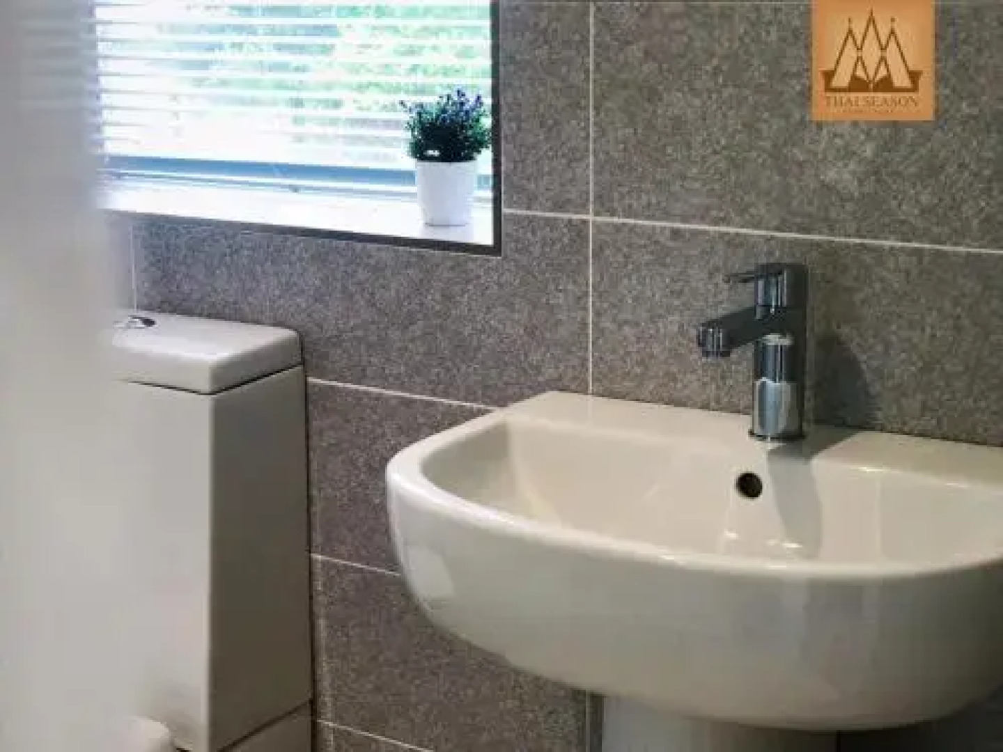 Thai Season By Pritsana