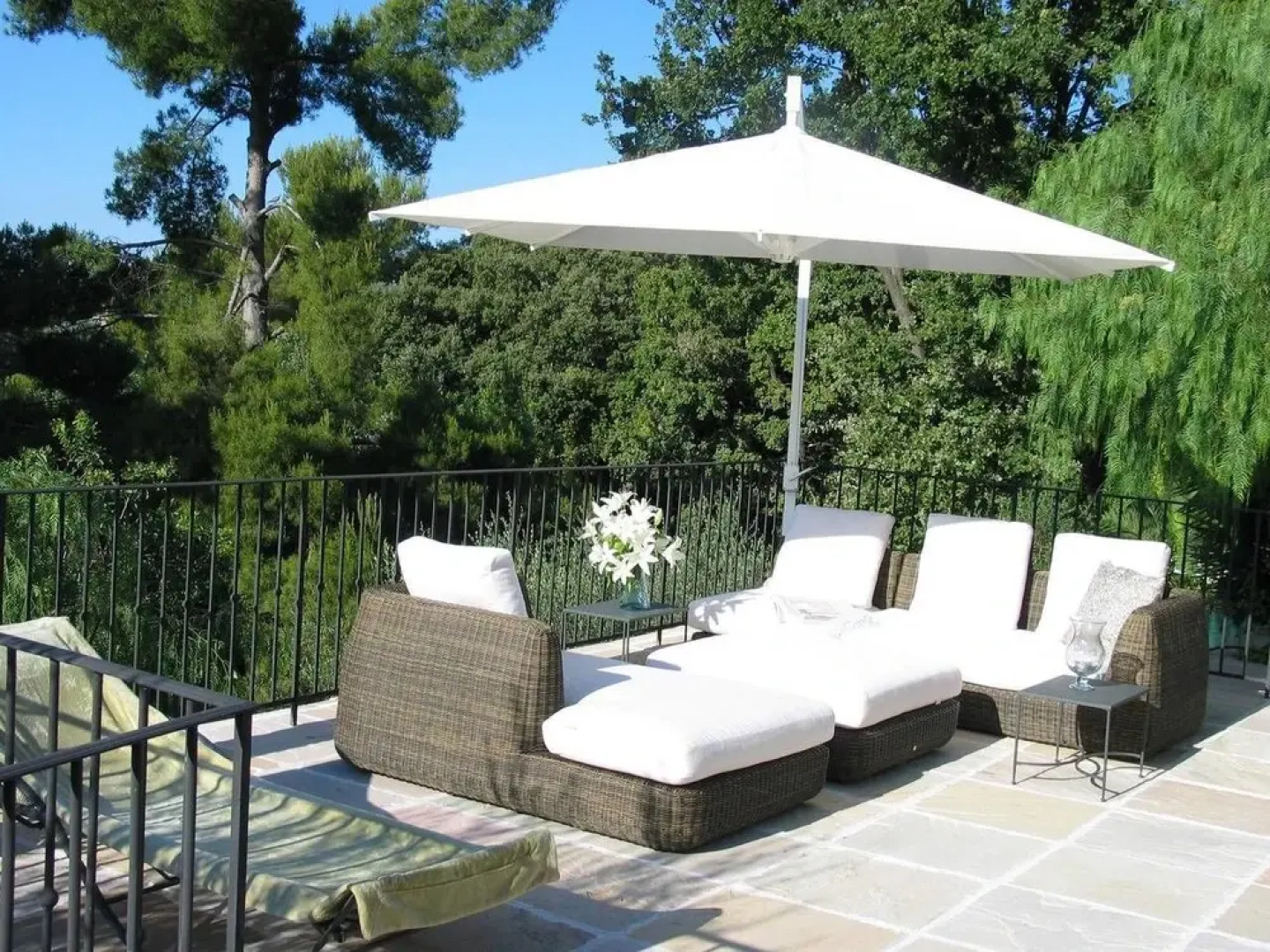 Luxury 3 bedroom villa with pool