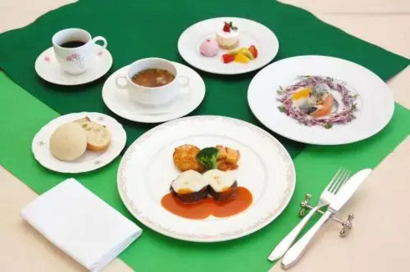 Yatsugatake Lodge Atelier Hotel