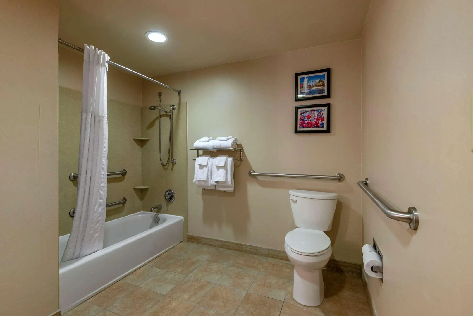 Comfort Suites Huntersville near Lake Norman