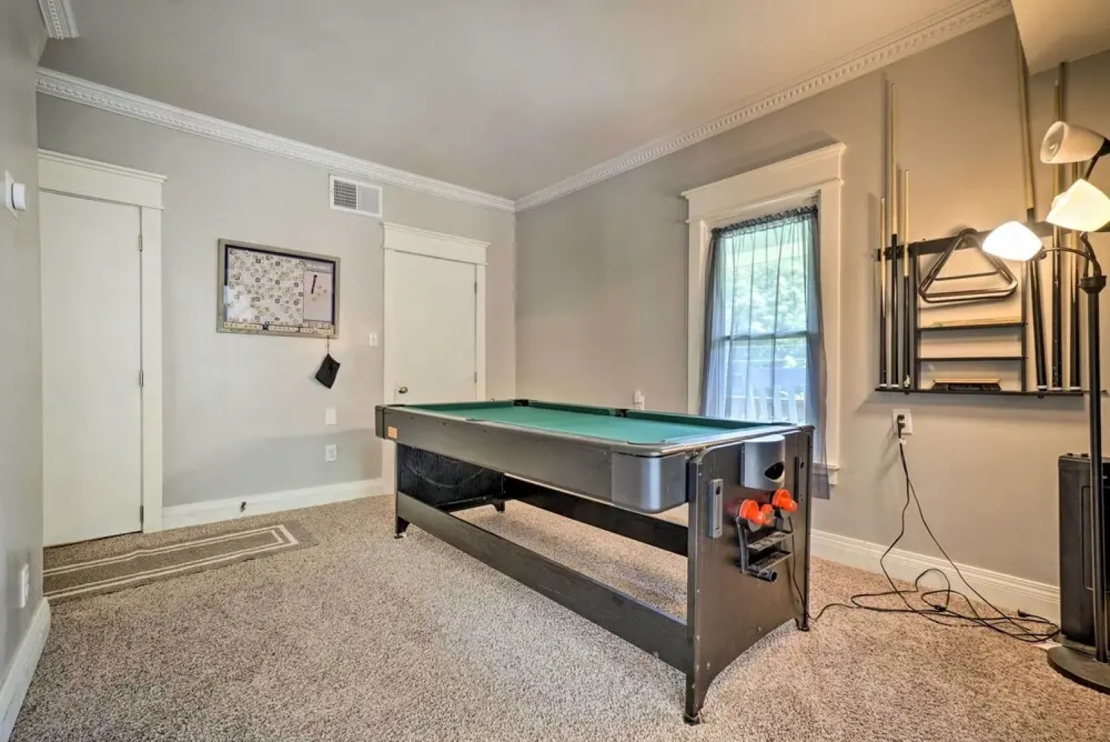 Quiet Rockbridge Cottage ~ 4 Mi to Hocking Hills!