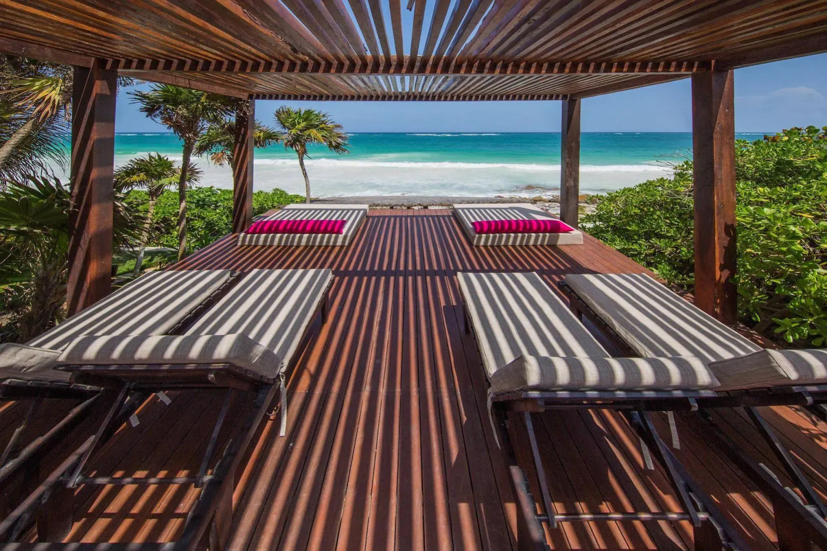 Mezzanine by La Zebra, an SLH Hotel