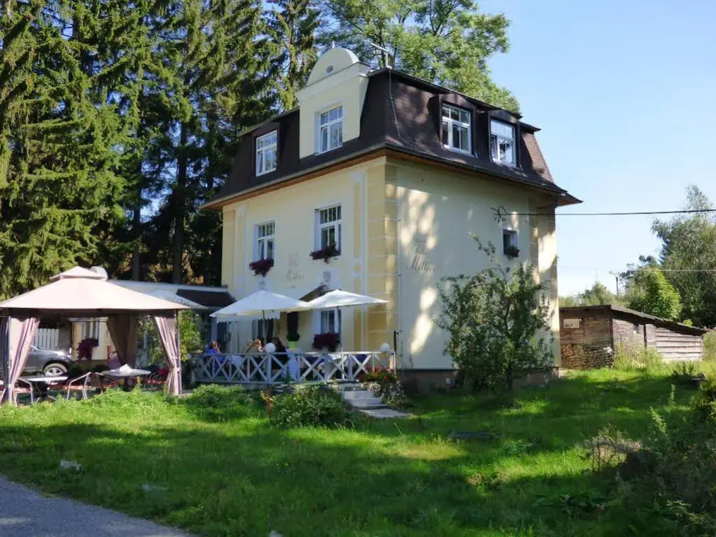 Villa Meteor