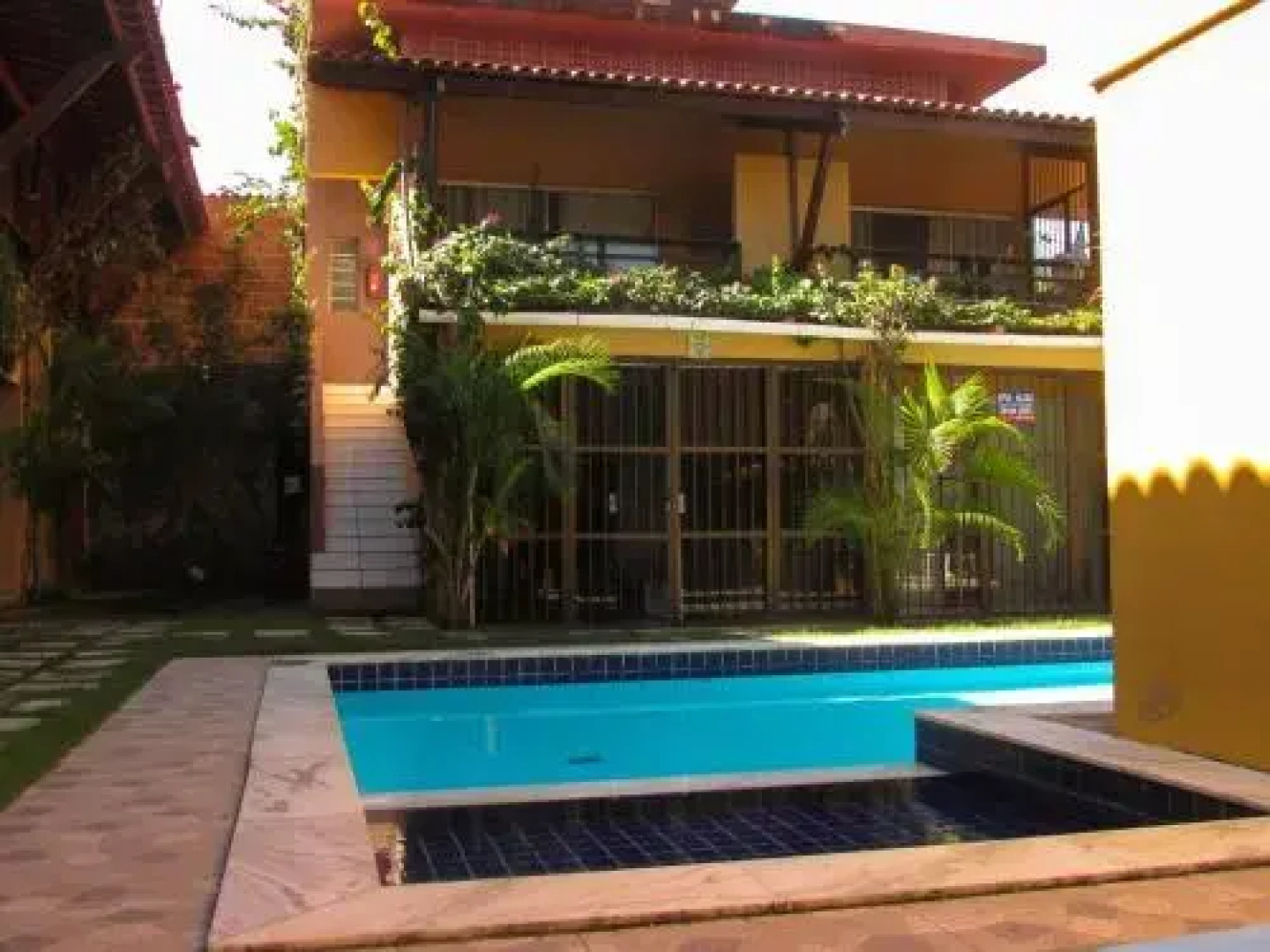 Apartamentos Condominio a Beira Mar