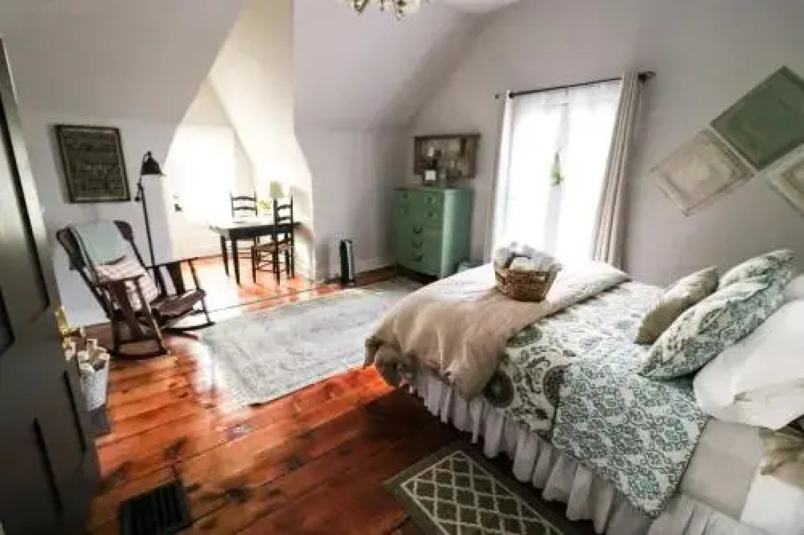 The House at Seven Oaks