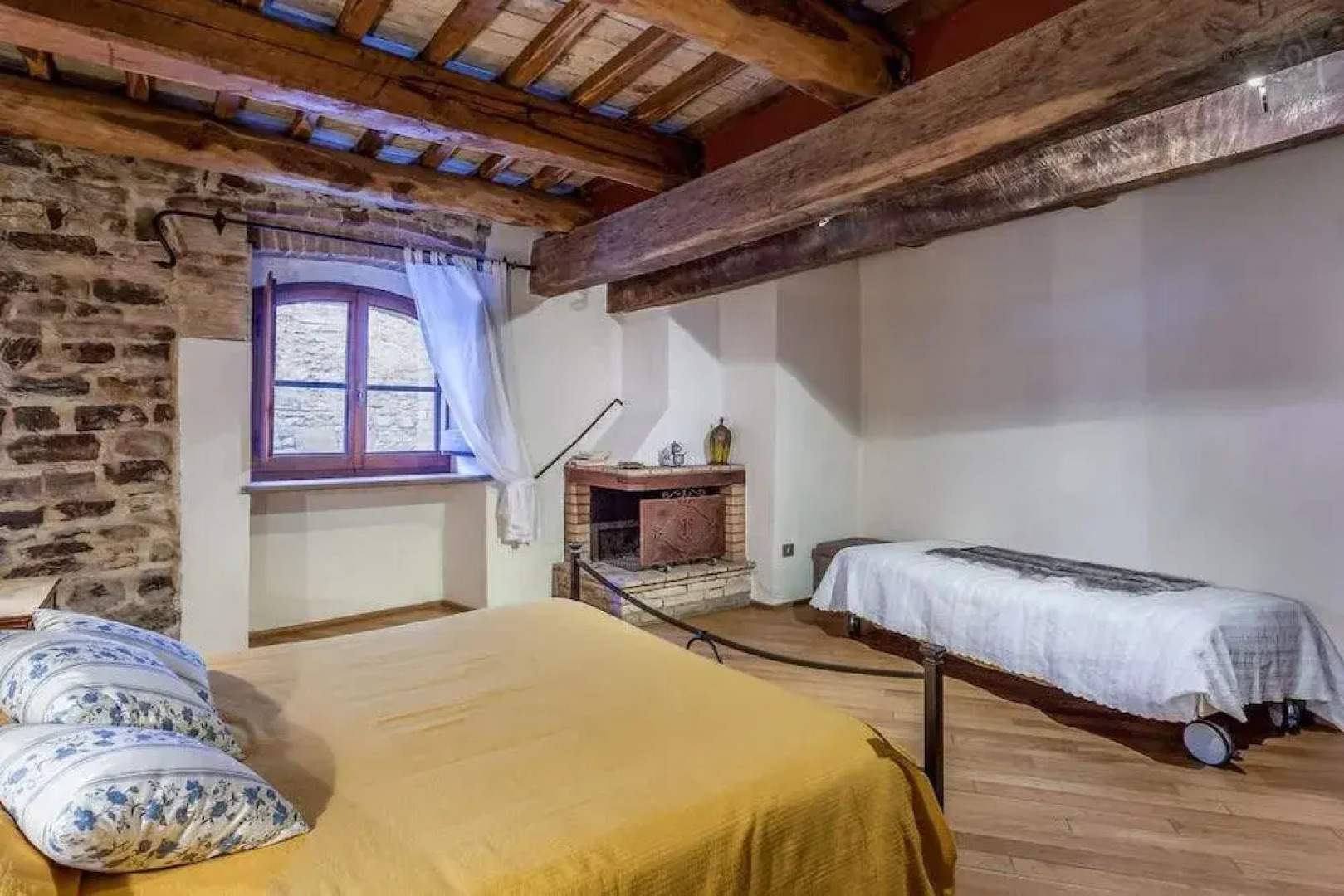 Suite Torre Del Colle