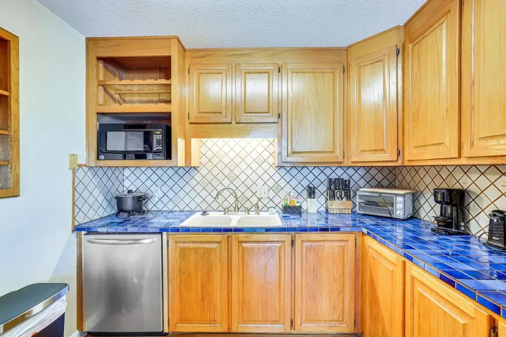 Panama City Waterfront Escape: Fenced Yard & Dock!