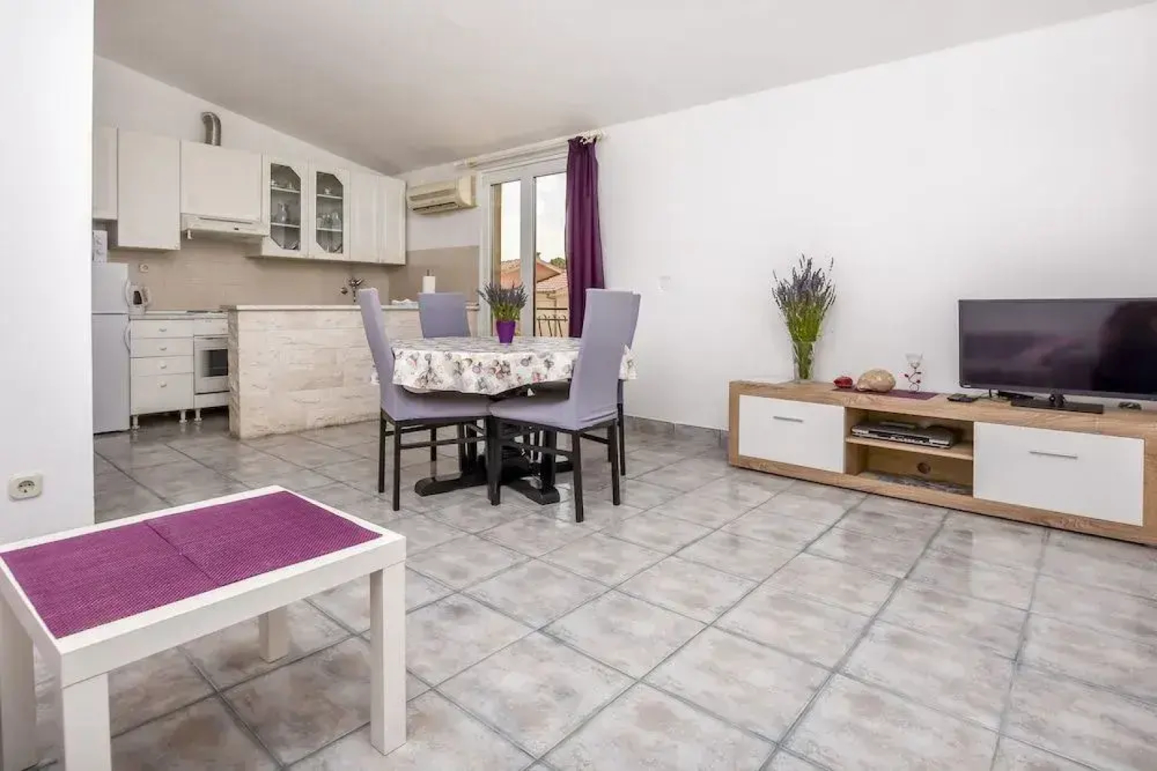 Apartment Karabatic