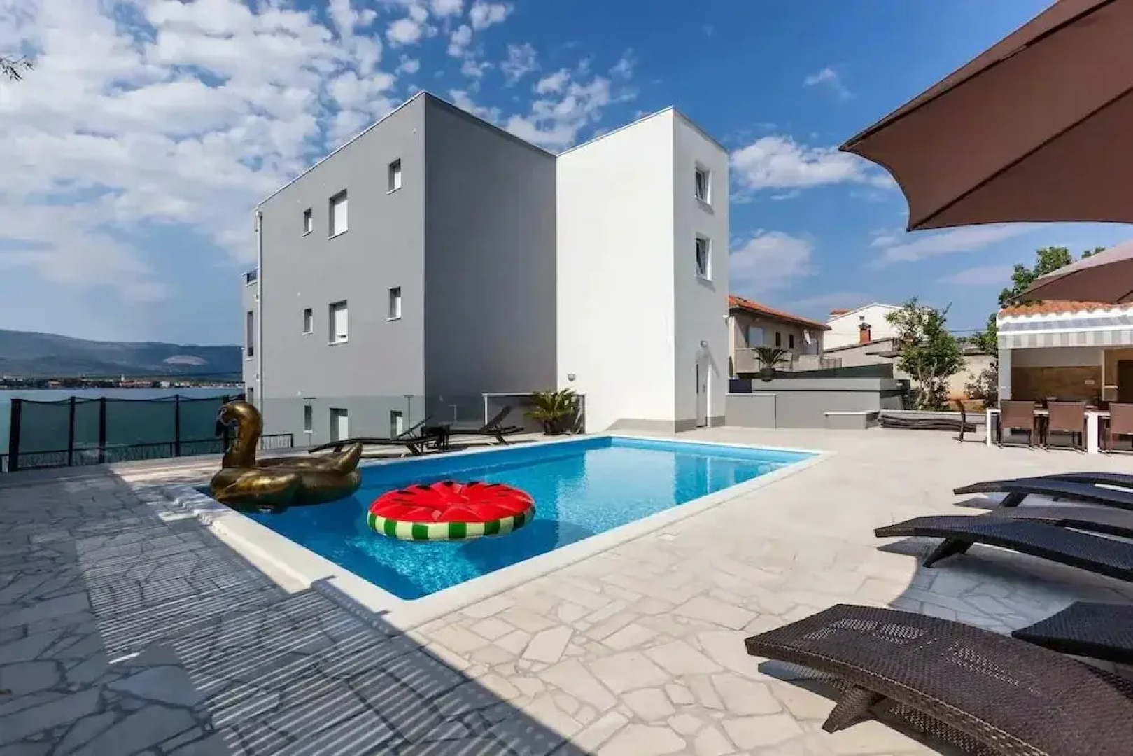 Luxury Villa ARIA Seafront for 21 people