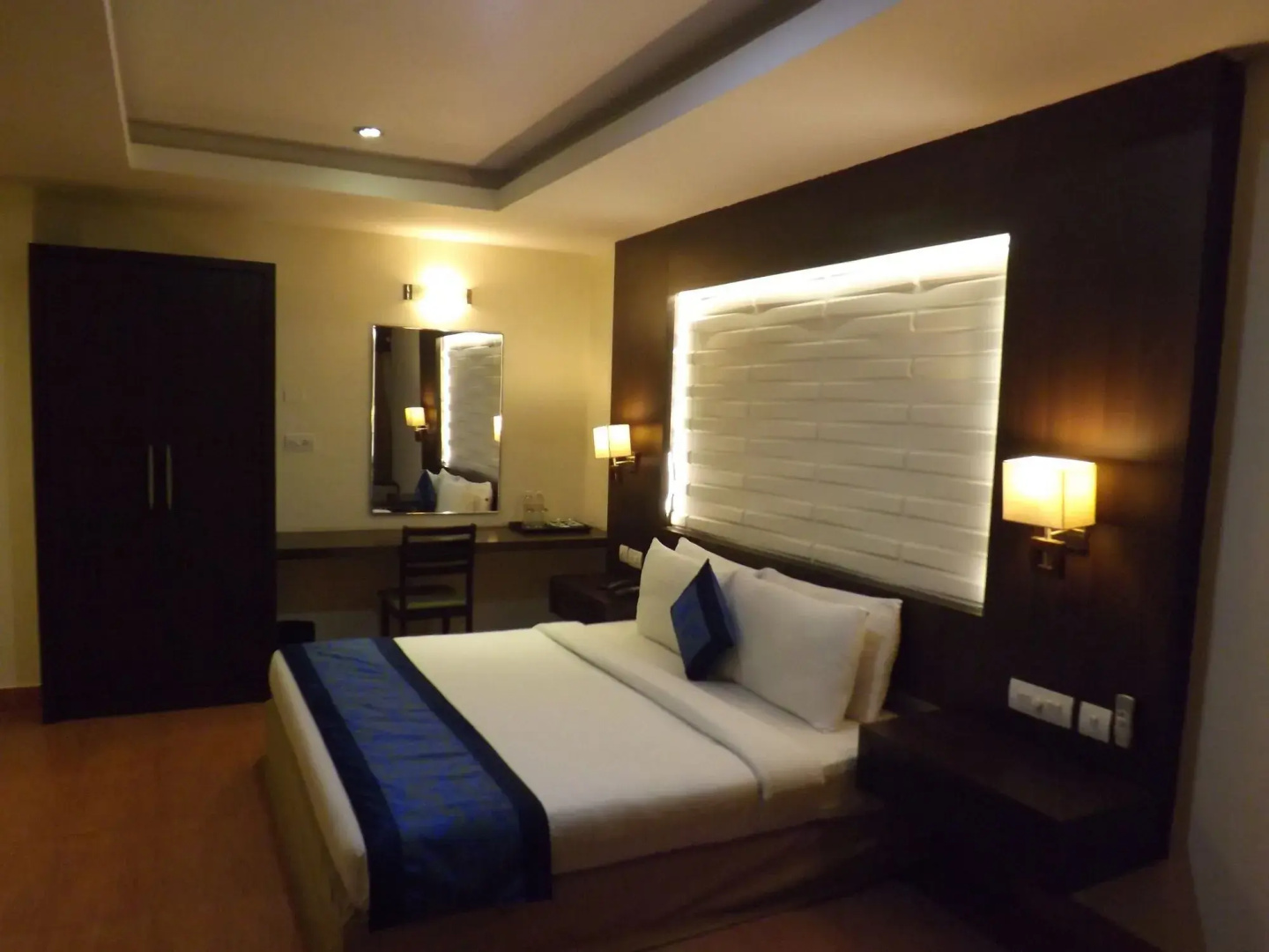 Castle International Premium Hotel