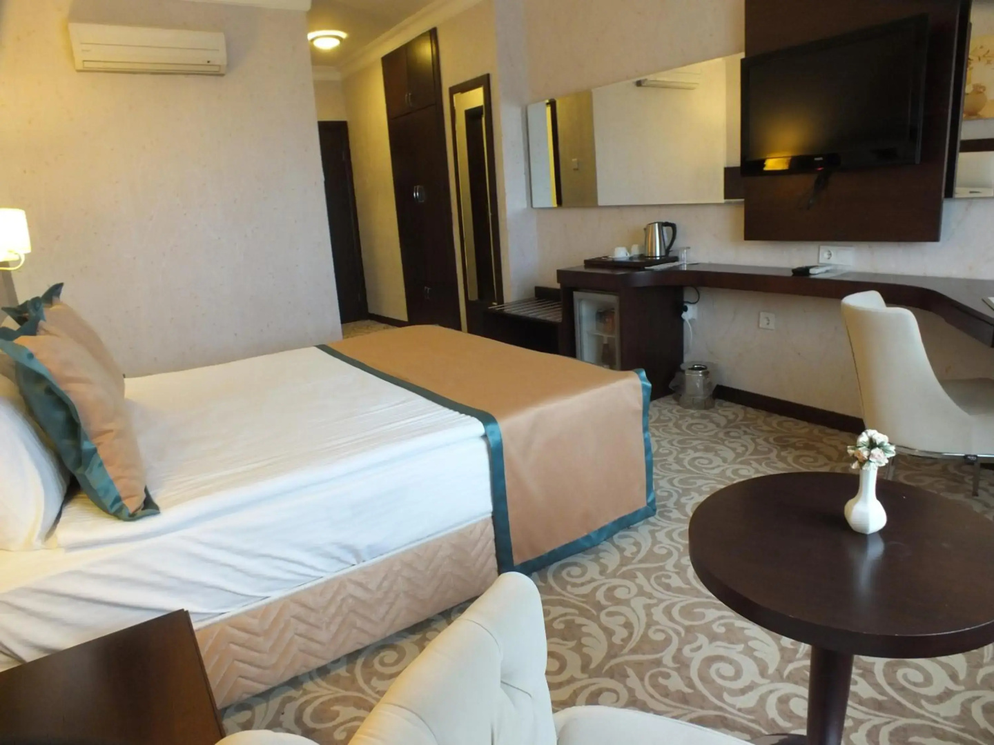 Asrin Park Hotel