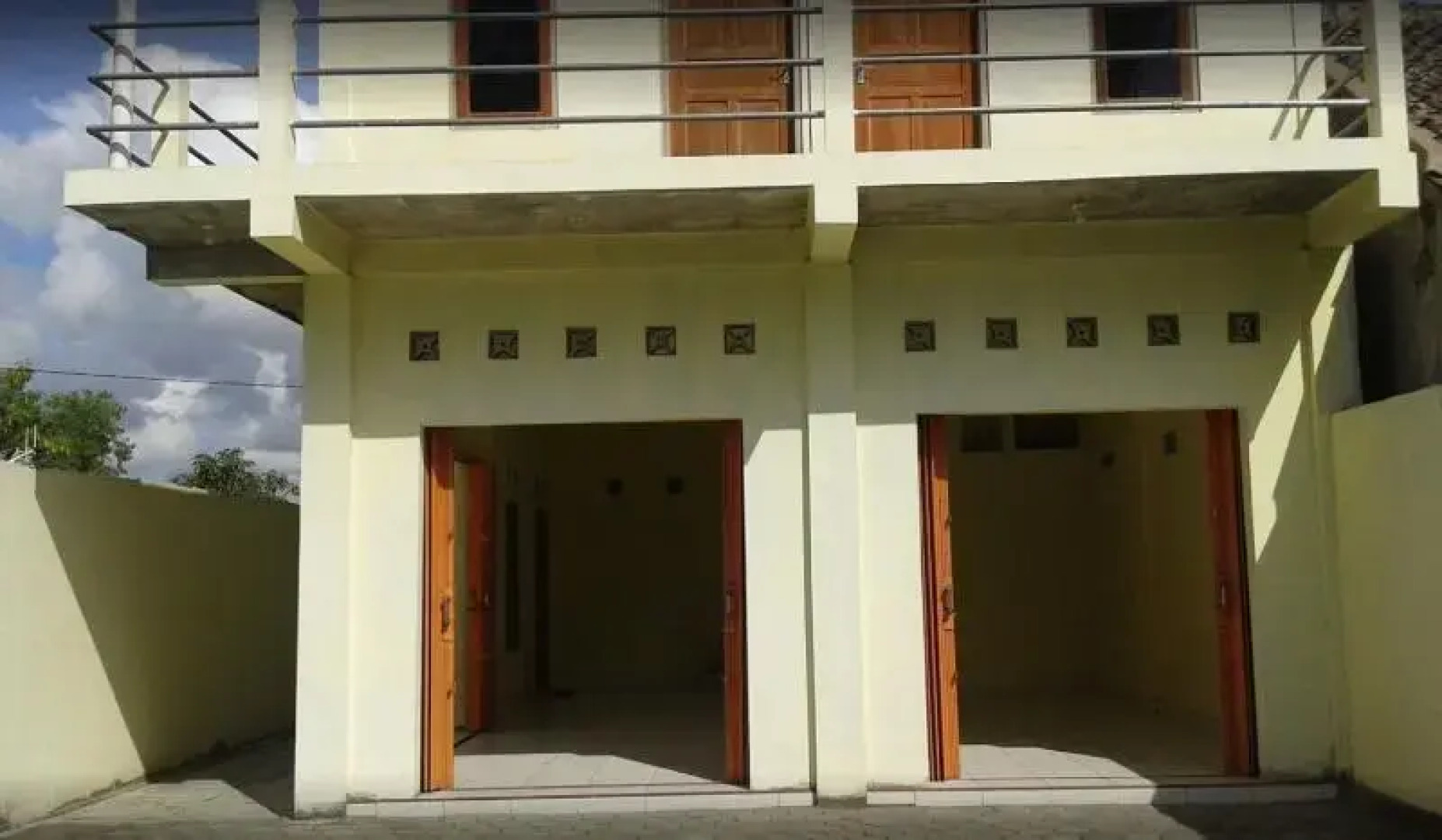 Rumah Singgah Peziarah Ganjuran by ZUZU