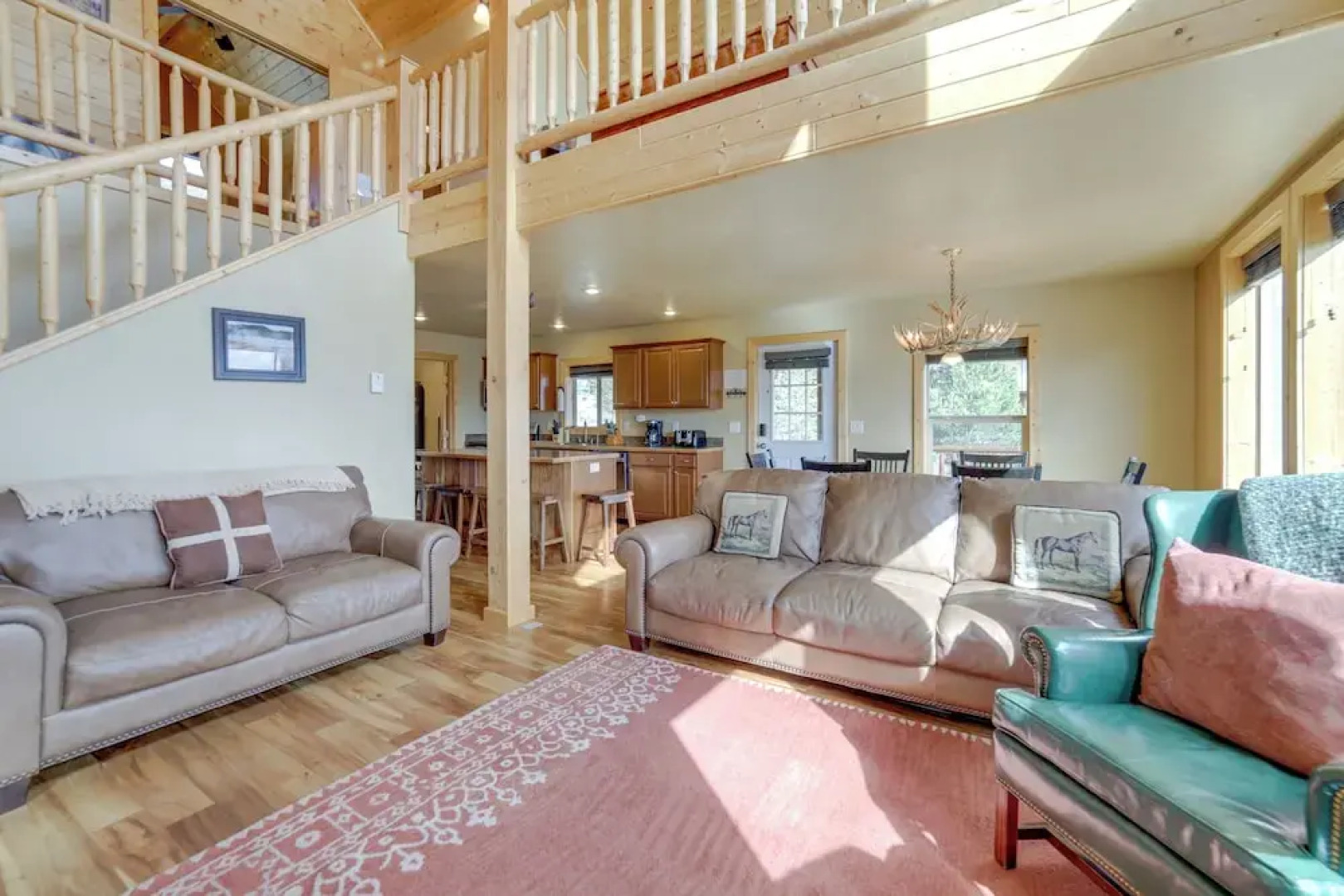 Custom Log Cabin w/ Views - 20 Mi. to Yellowstone!