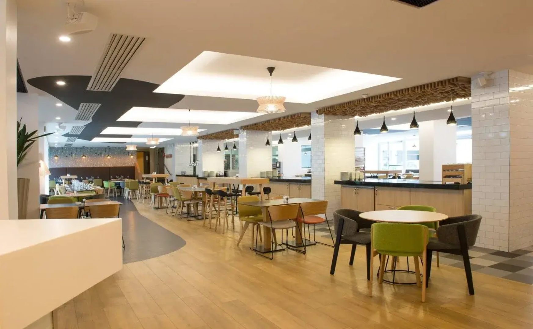 DoubleTree by Hilton Paris Bougival