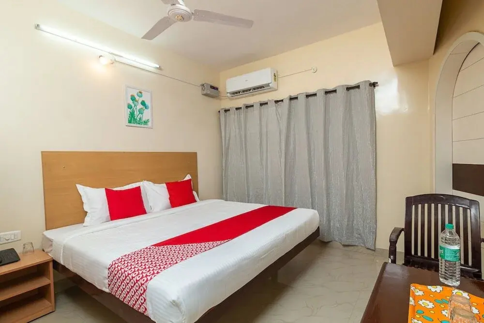 PVS Lodge By OYO Rooms