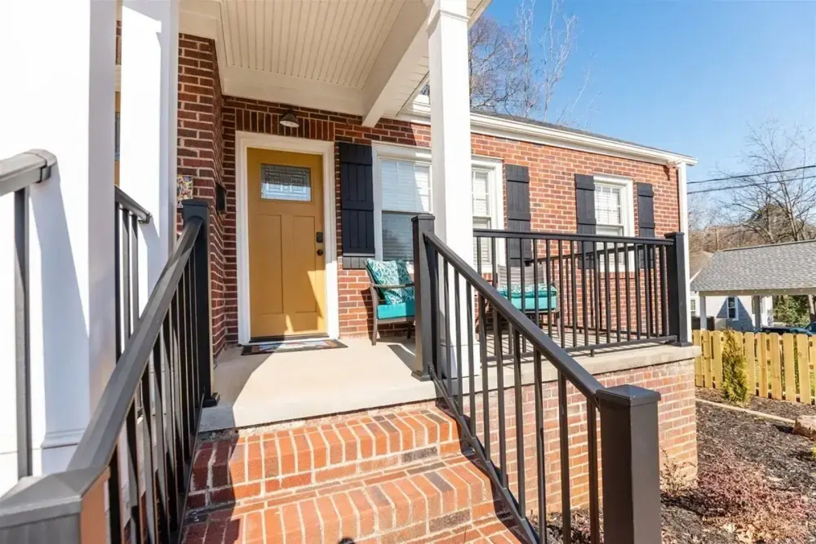 Randall St, 202