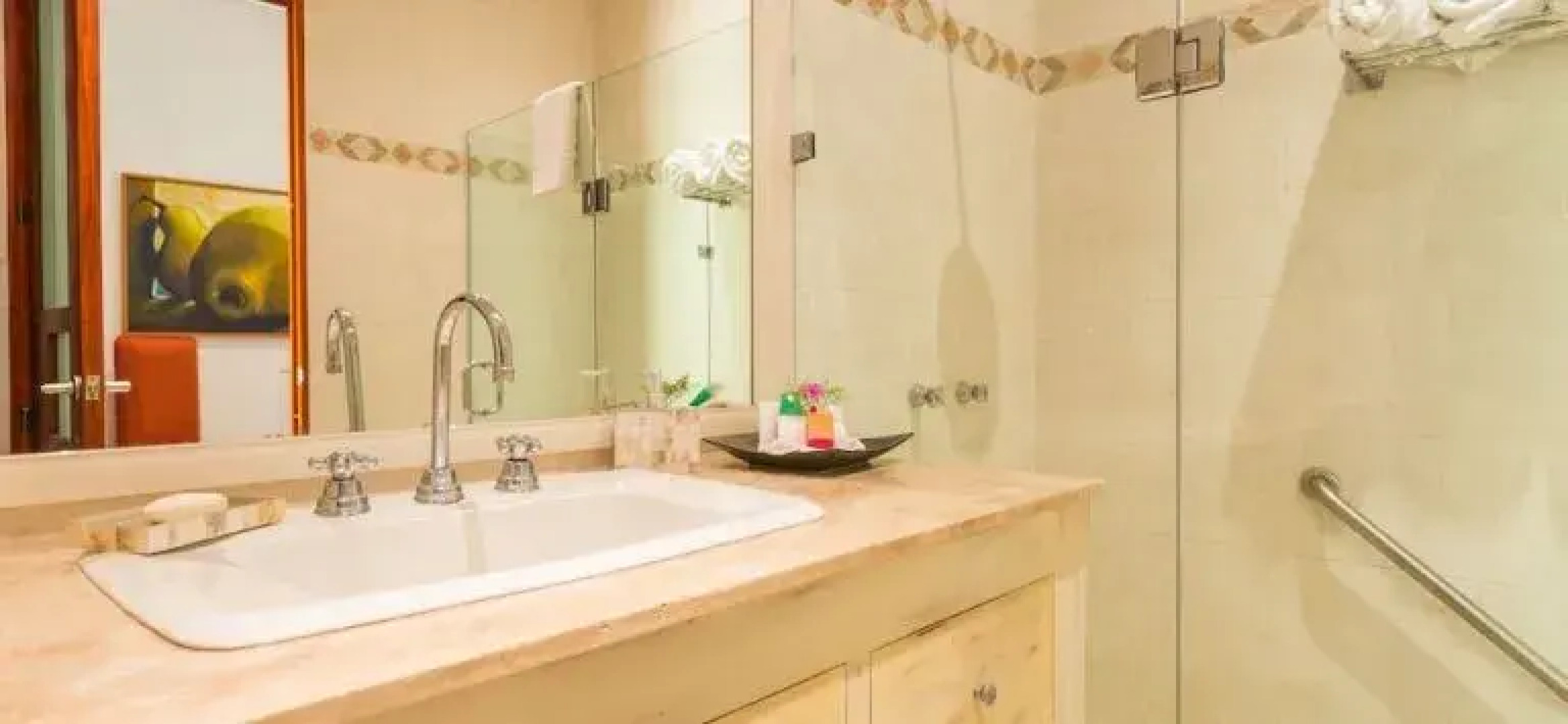 Villa Azalea Inn & Organic Farm