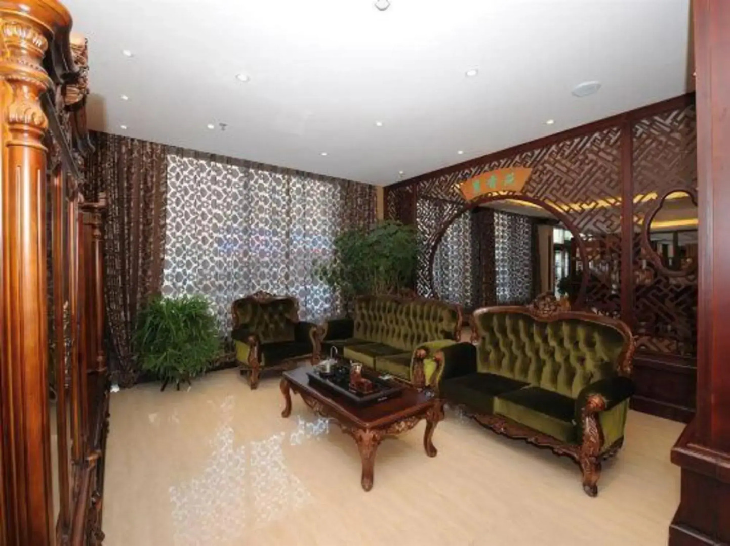 Taike Business Hotel