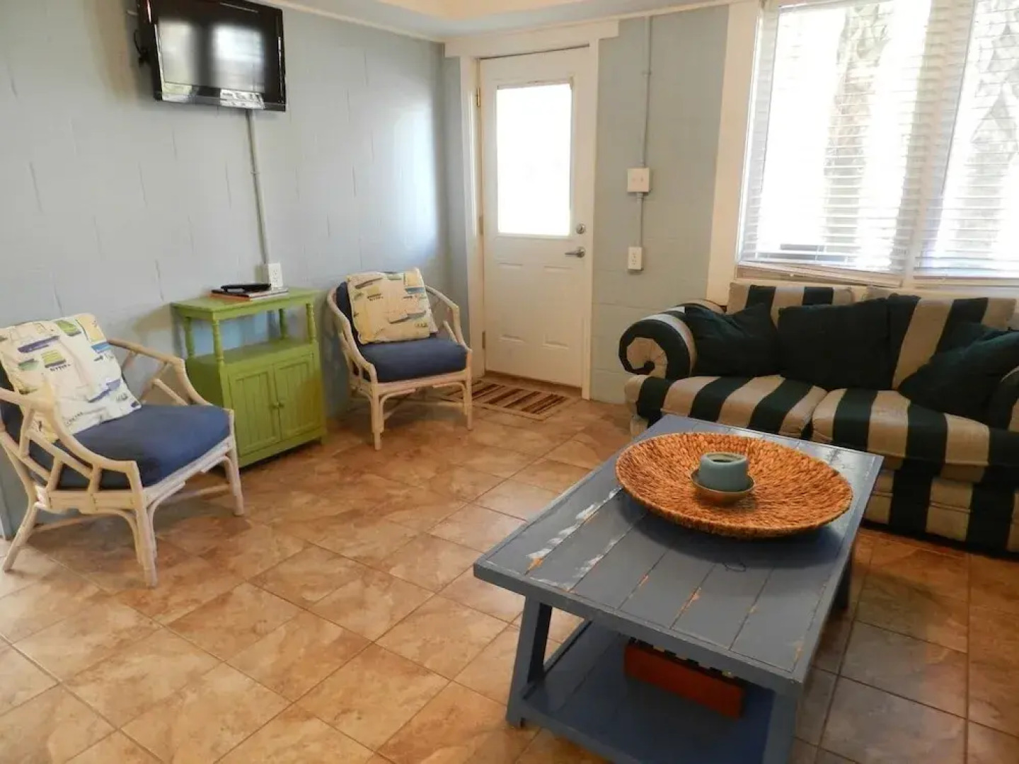 813 S Dogwood - Back in Debt - 6 Br Home