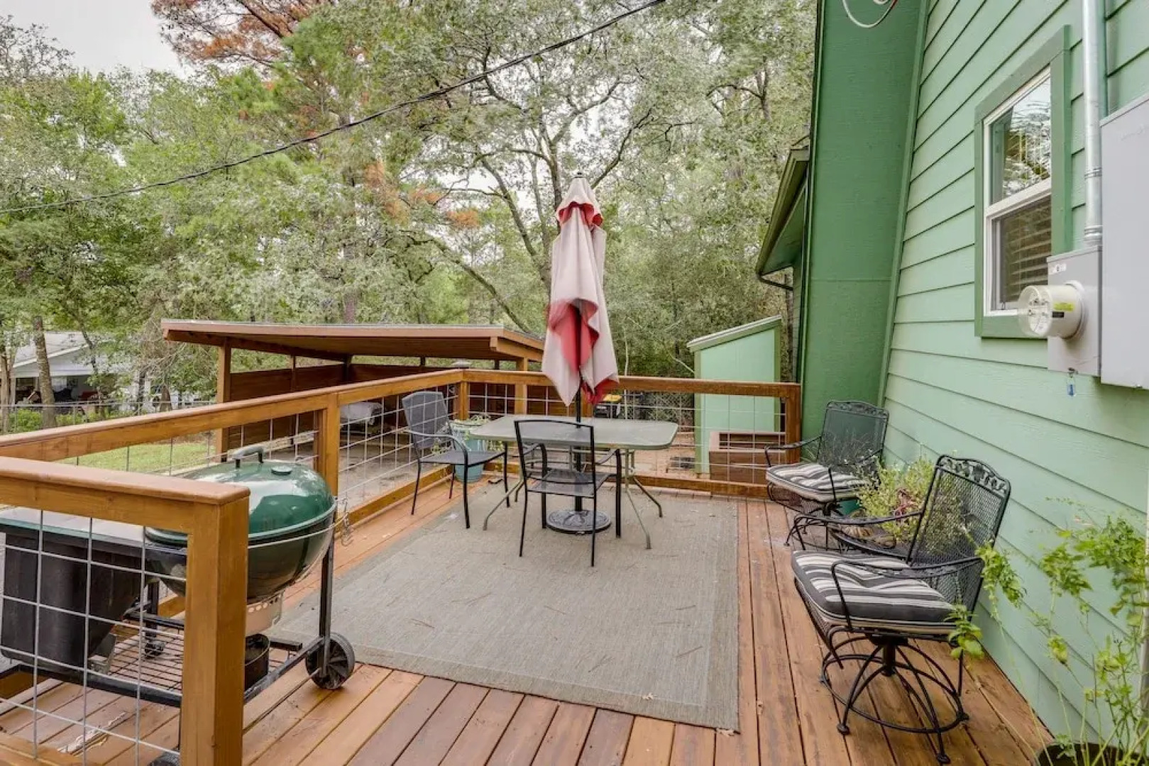 A-frame Cottage w/ Deck ~ 5 Mi to Lake Bastrop!