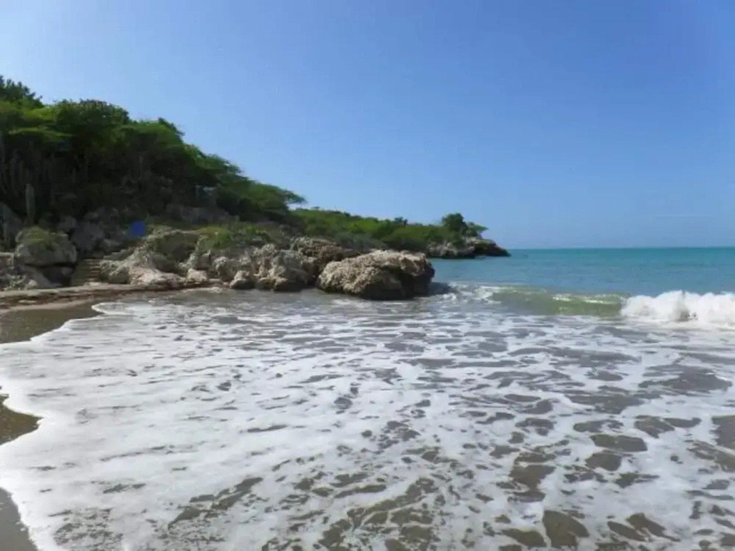 Rock Side Beach Villa