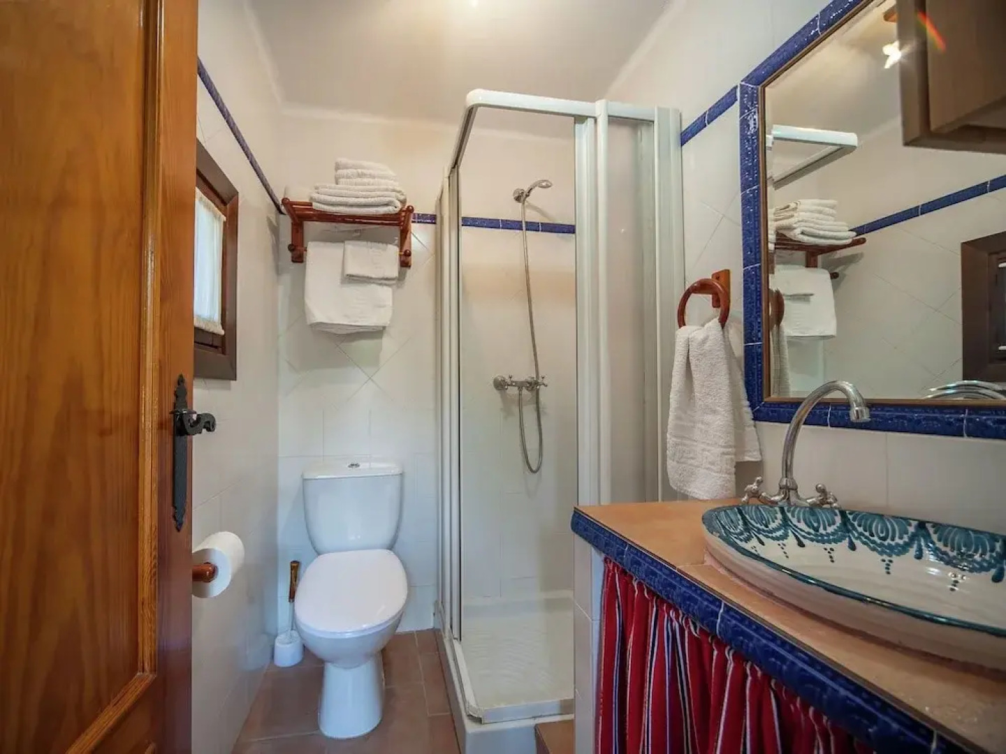 Rustic Cottage in El Padul Near the City Centre