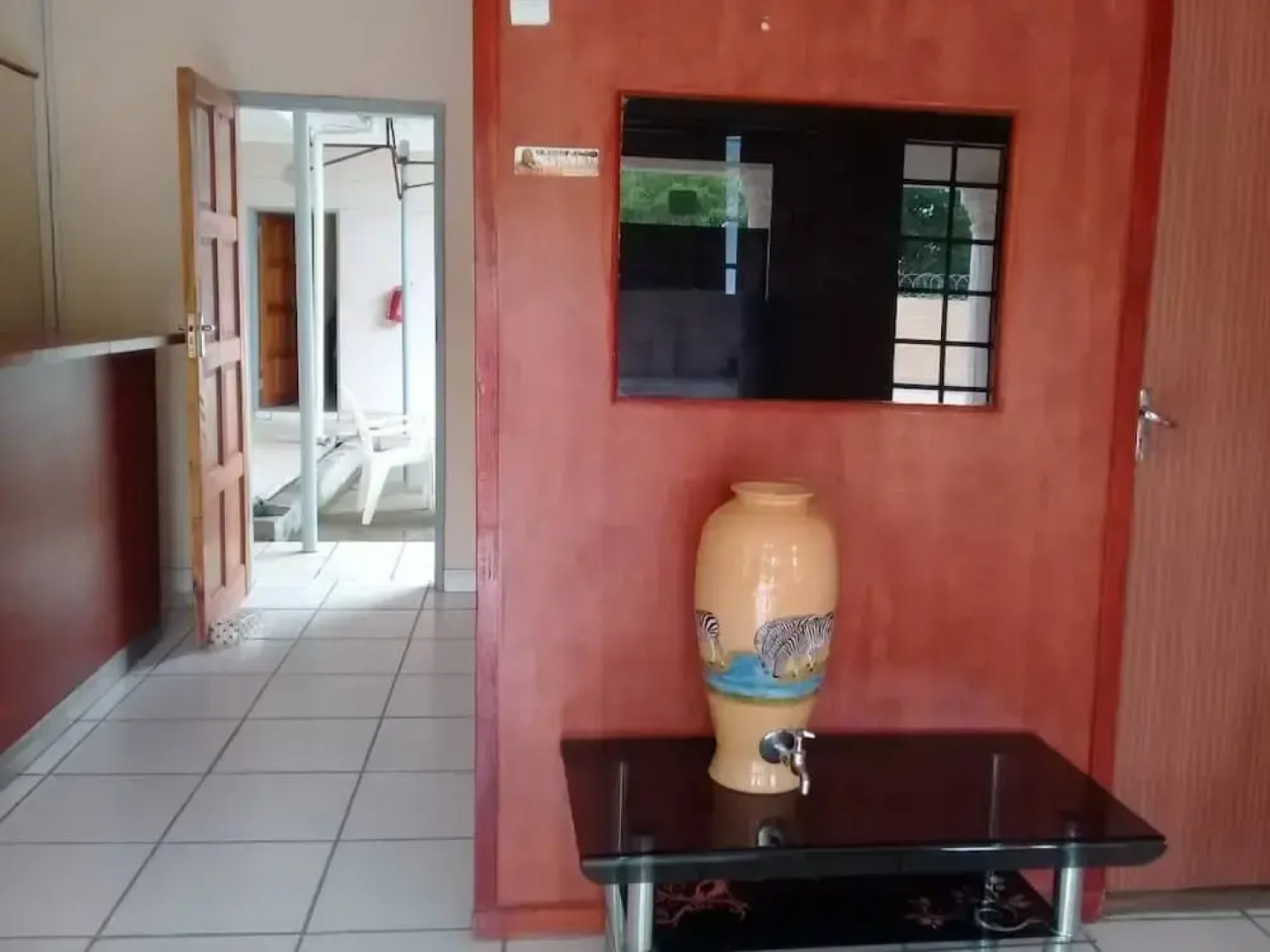 Qhwigaba Guest Lodge