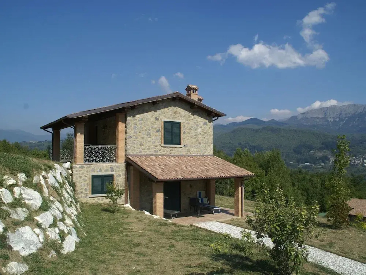 Scenic Home in Camporgiano With Swimming Pool