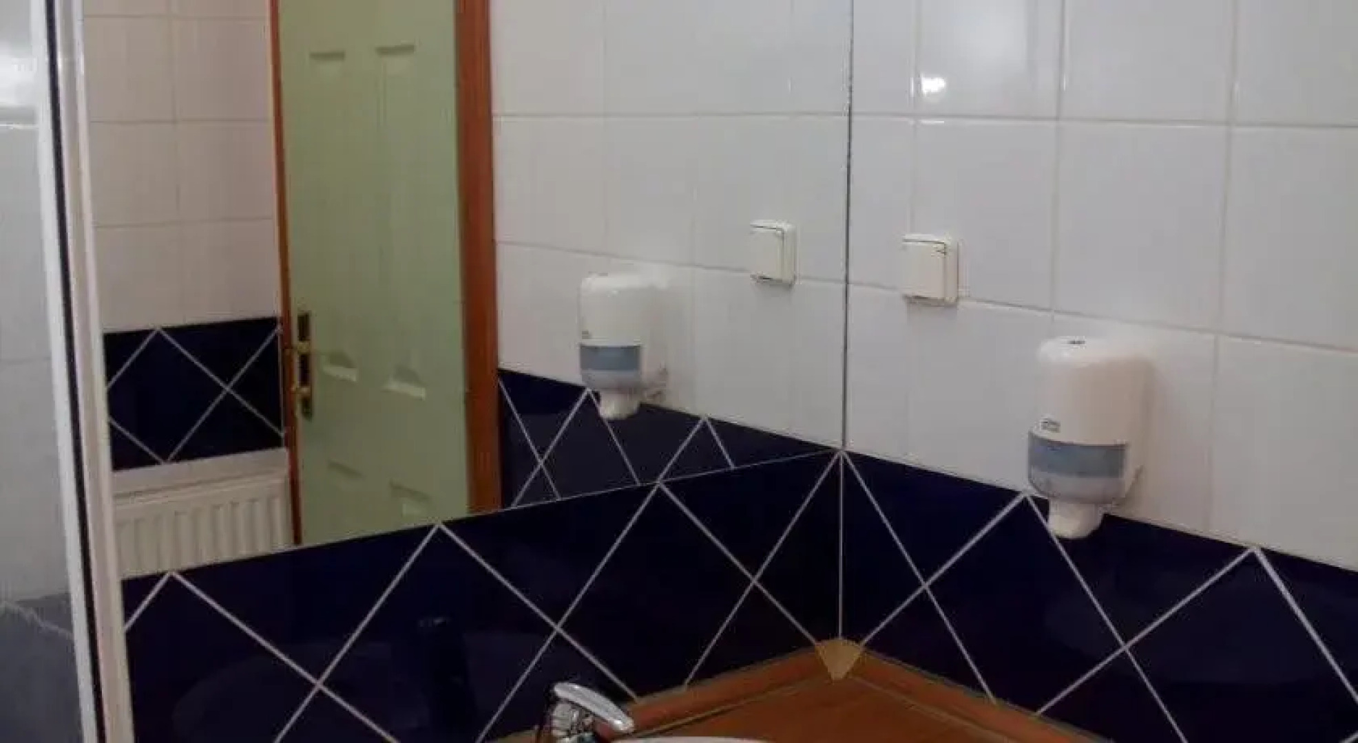 Platán Hotel & Étterem