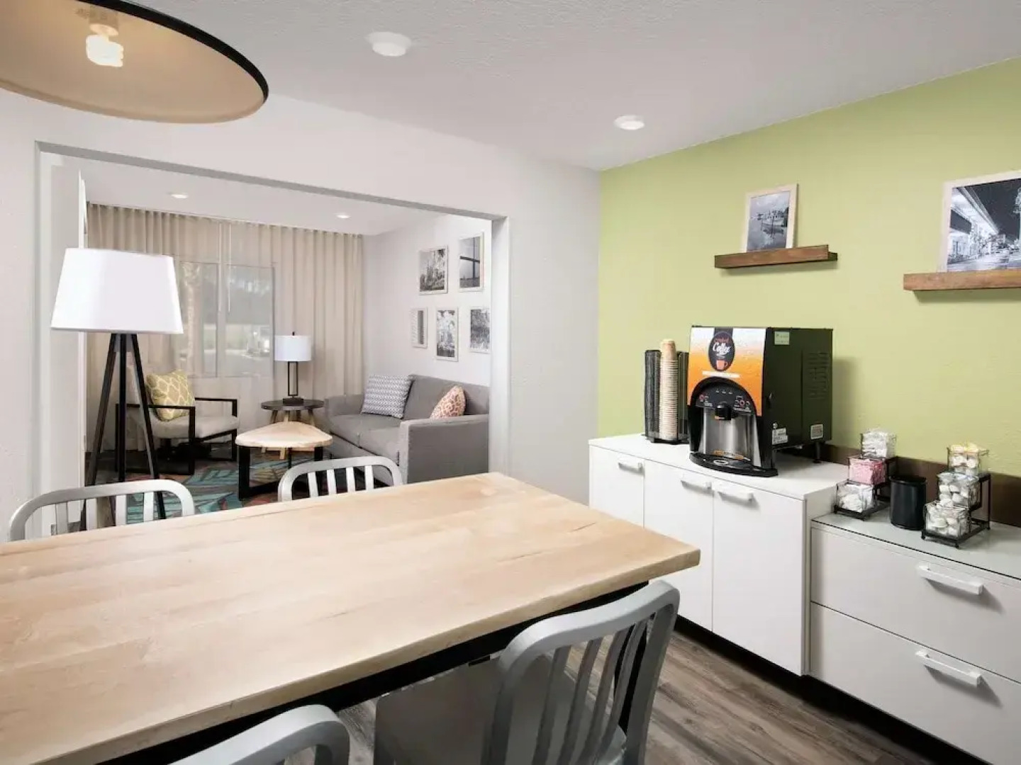 Extended Stay America Select Suites Tampa Brandon East