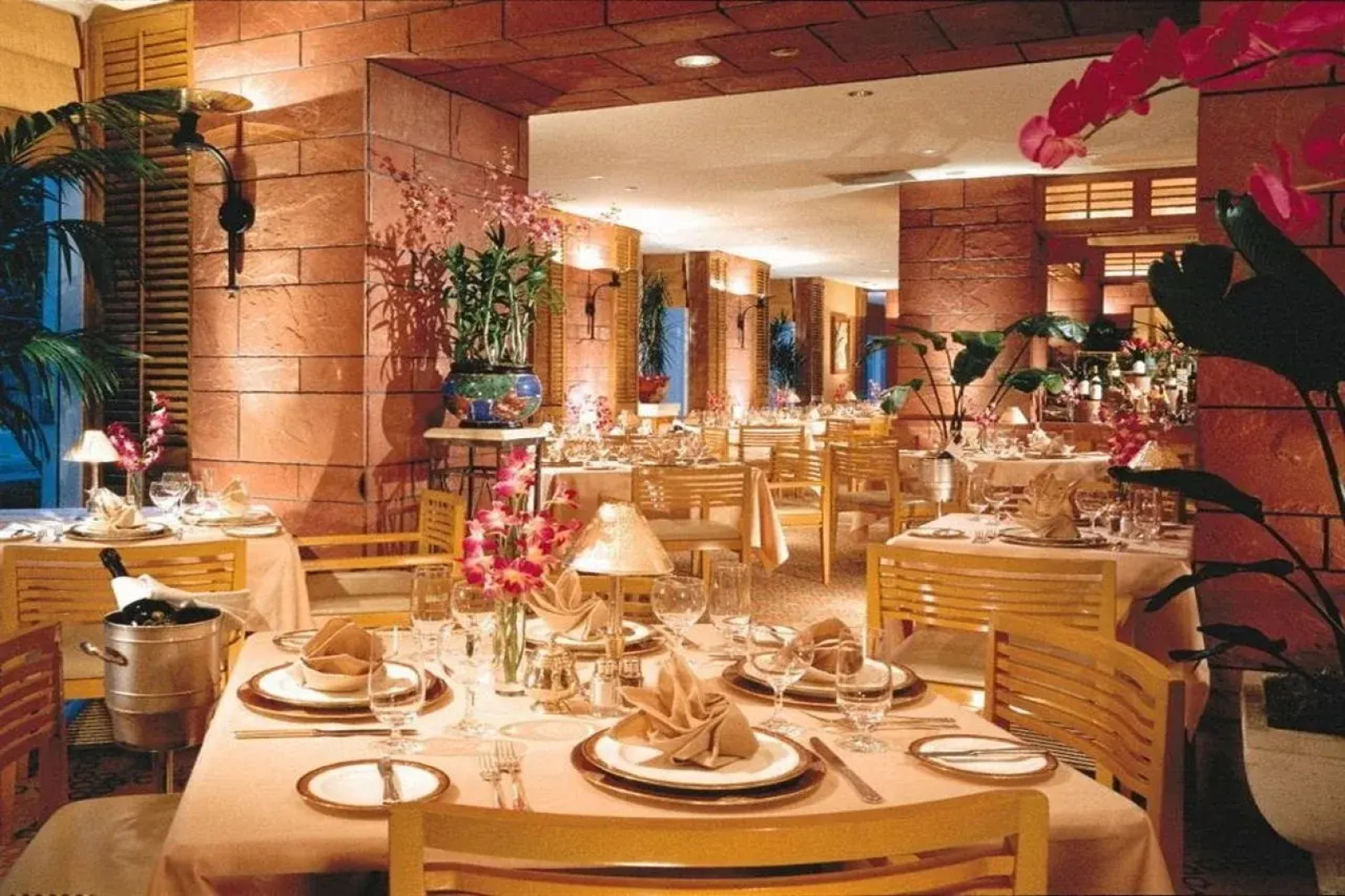 Omni Los Angeles Hotel at California Plaza