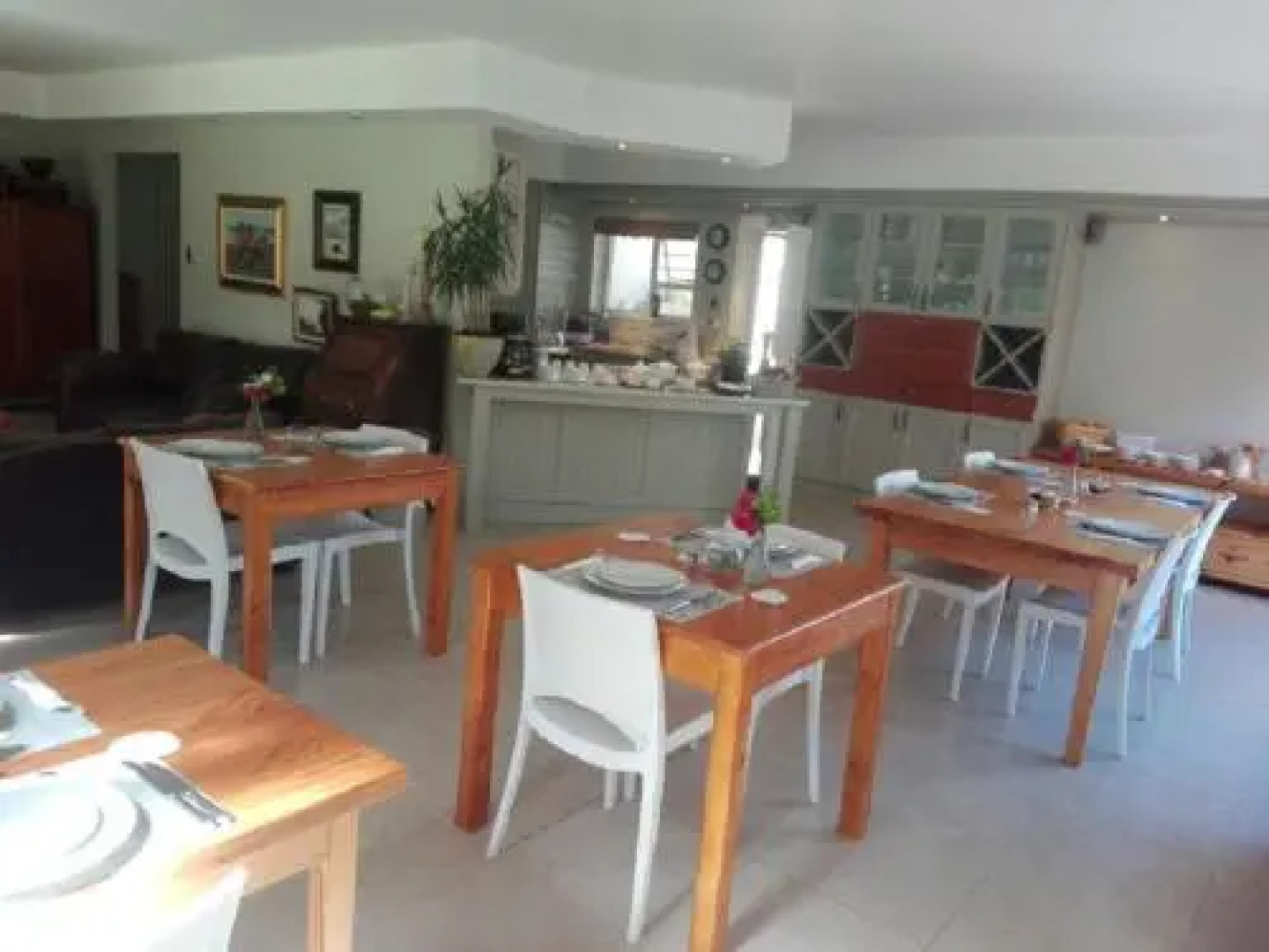Jenvey House Selfcatering Apartments & BnB
