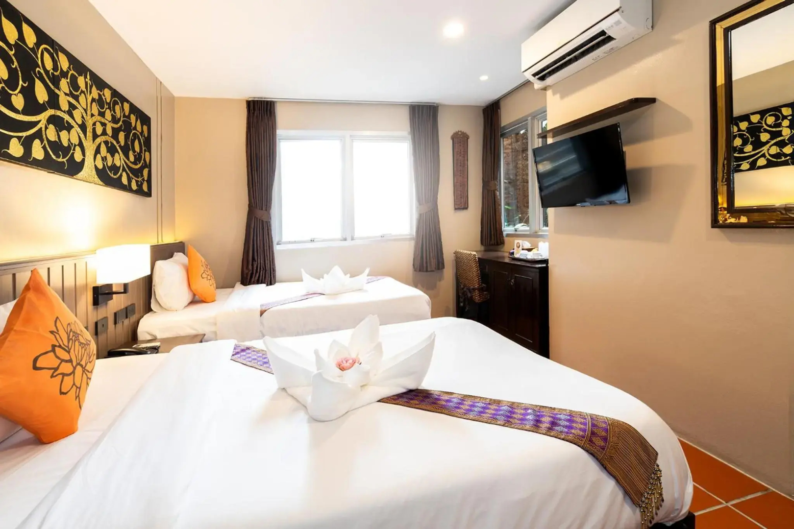 Silverton Casino Lodge - Newly Renovated