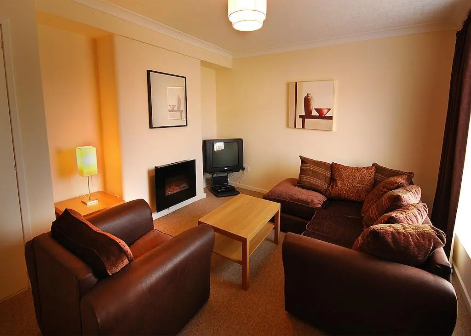 Clover Holidays - Leslie House