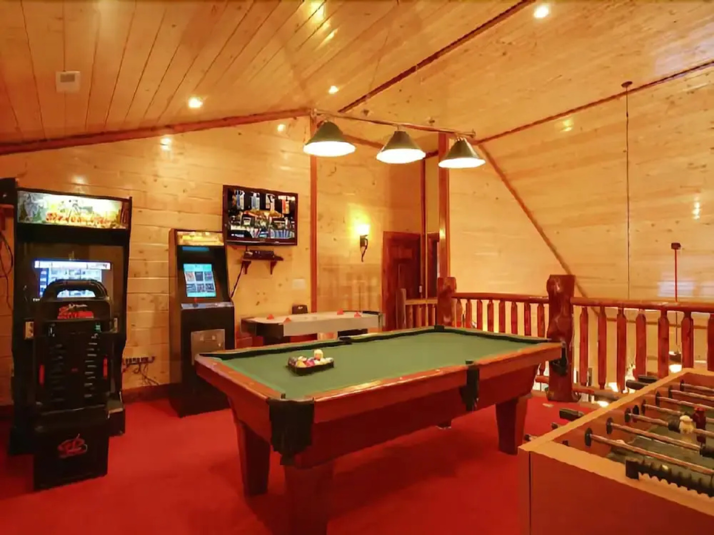 Mystical Creek Pool Lodge #600